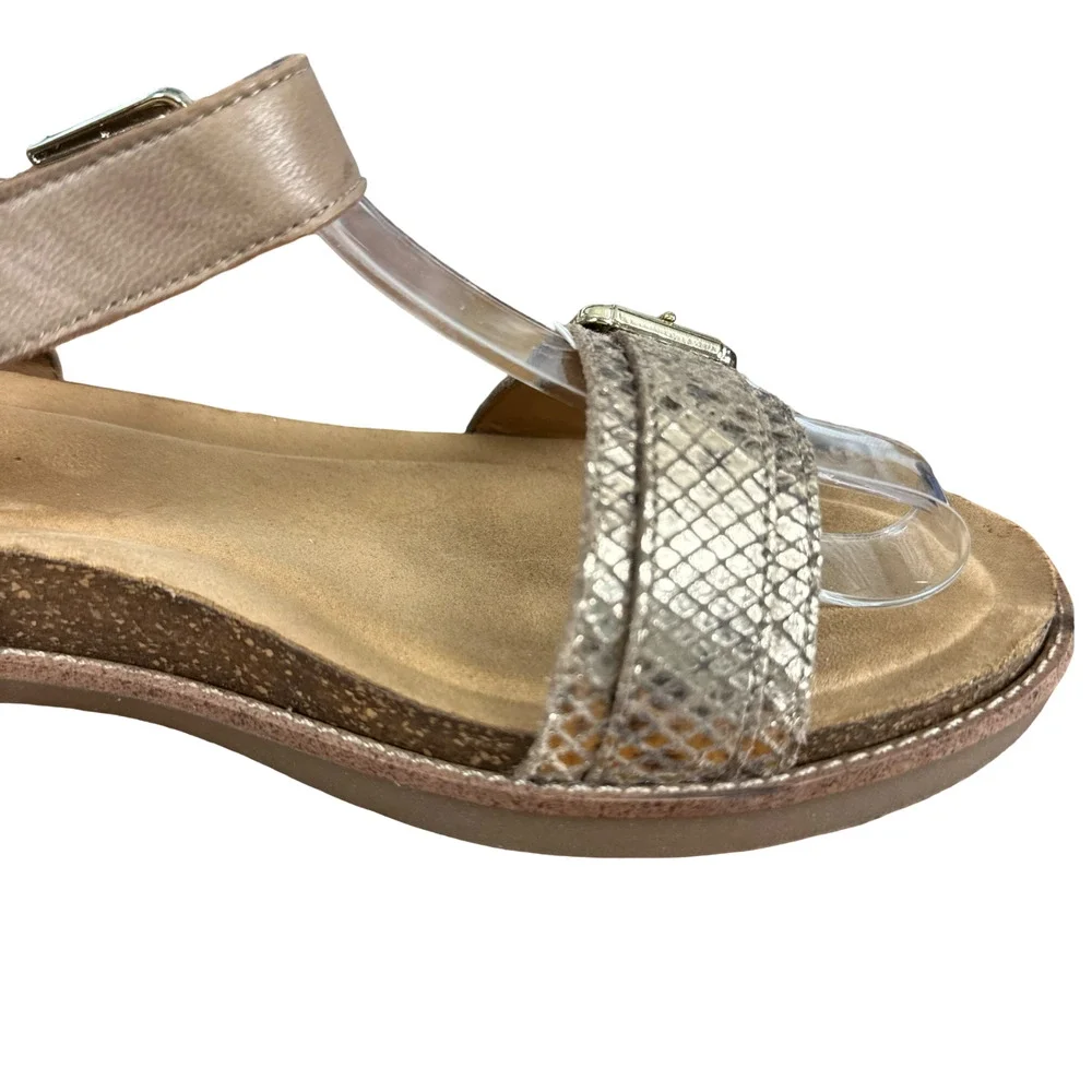 Sofft Leather Beige Gold Ankle Strap Sandals Low Wedge Open Toe Shoes sz 8 M